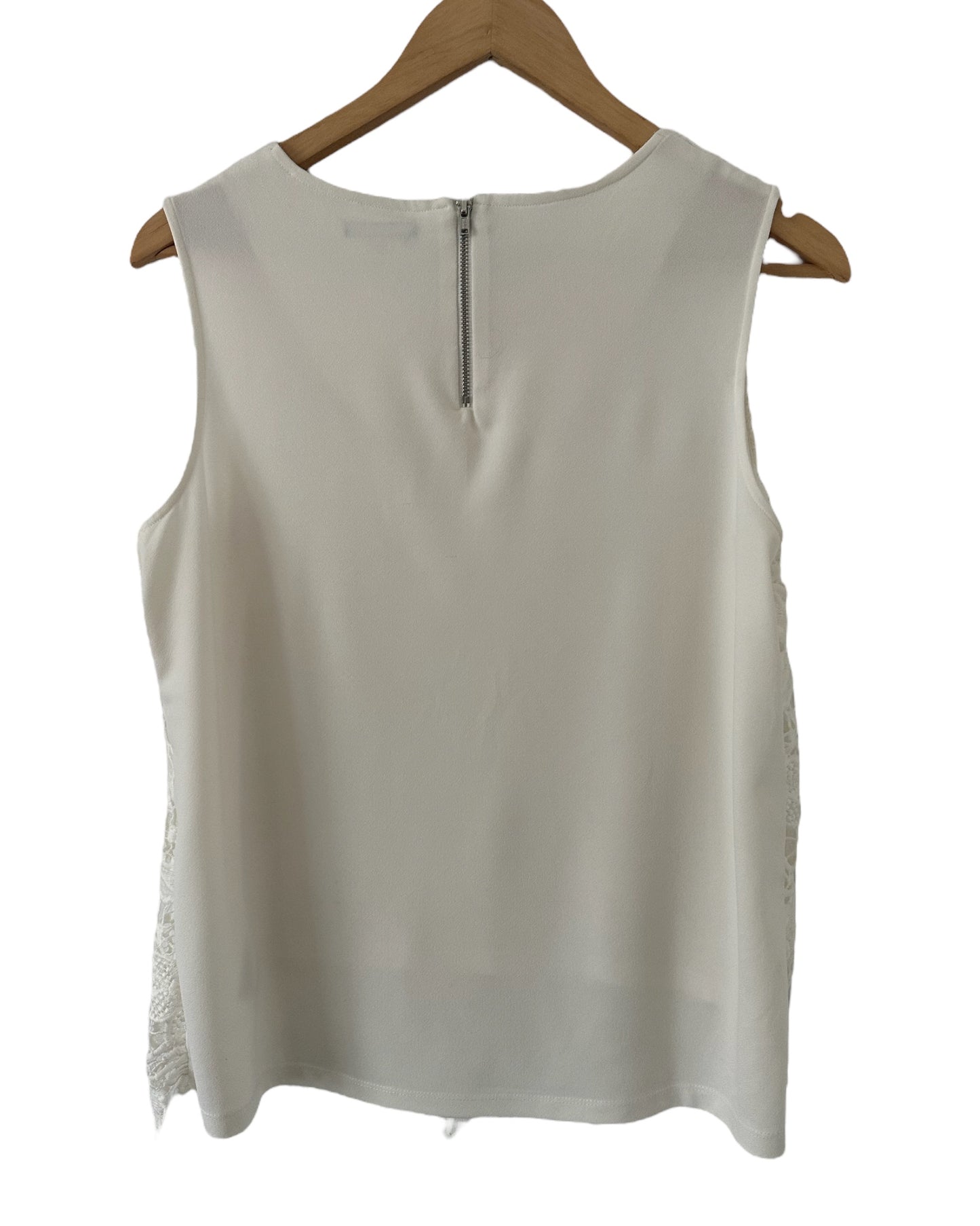 Preloved Classic Cream Round Neck Embroidered Front Lace Top, Warehouse