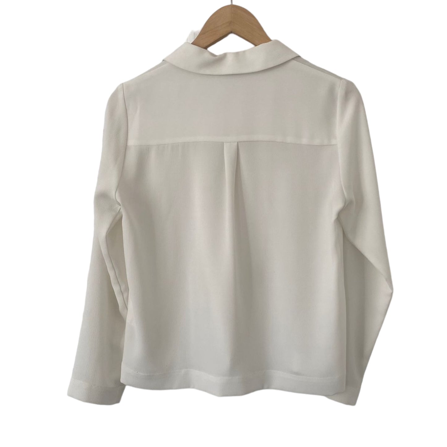 Cream Topshop Blazer is perfect for your wardrobe. Preloved