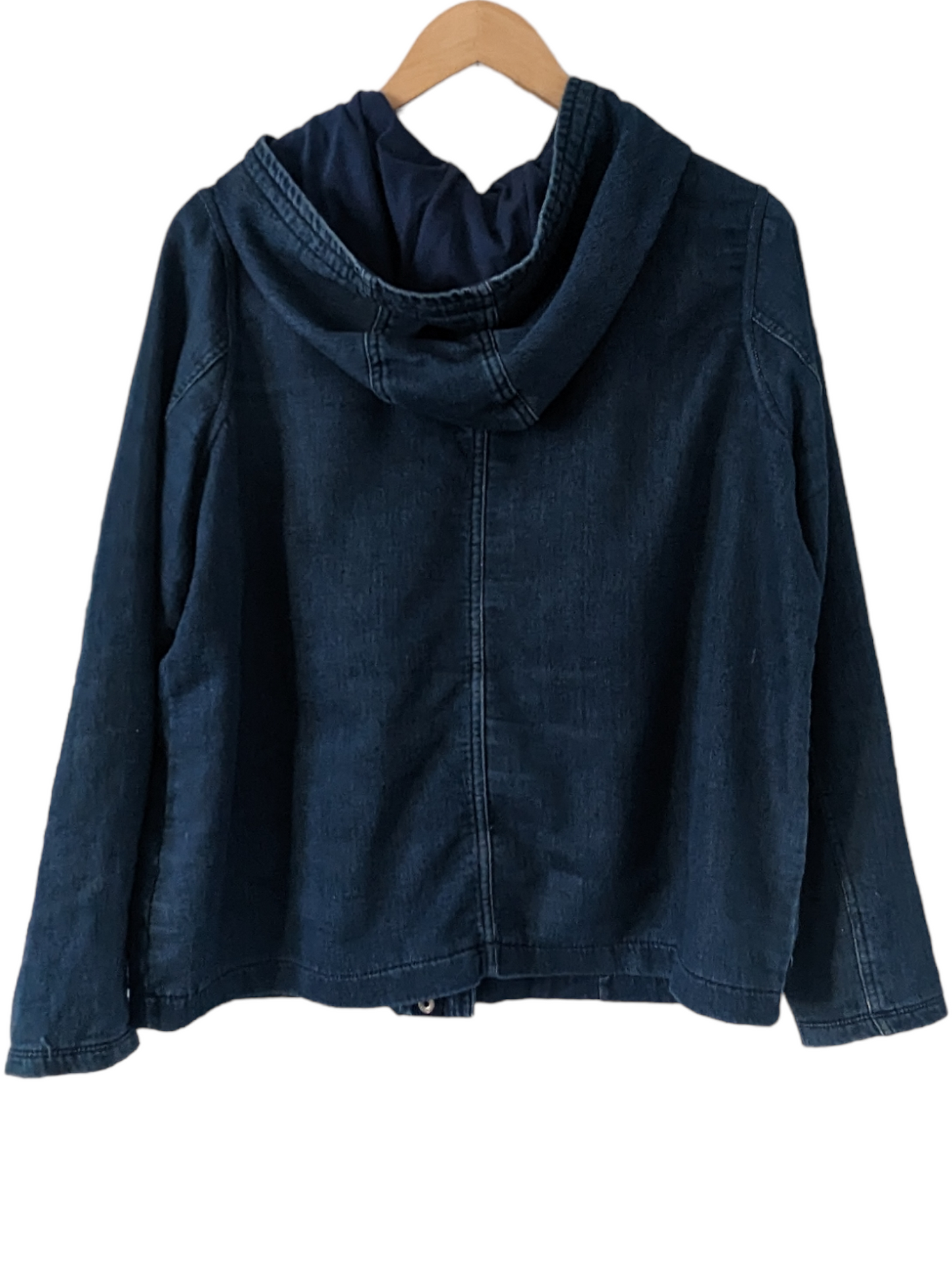 Created with high quality denim and a hood, the Next denim jacket is the perfect choice for combining practicality and style. From size 12, this jacket is the perfect fit for casual days out and cosy nights in. Ideal for the modern versatile wardrobe. Preloved