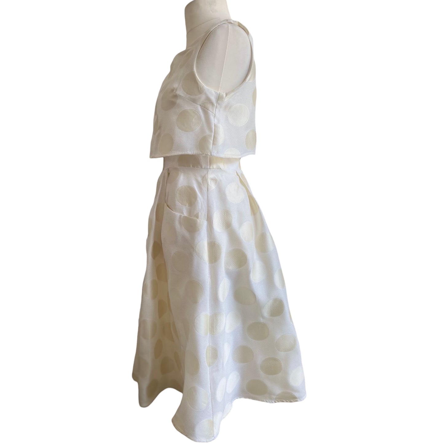 PrelovedBeautiful Cream Dress with Circles  New with Tags  Size 12 Jolie Moi.