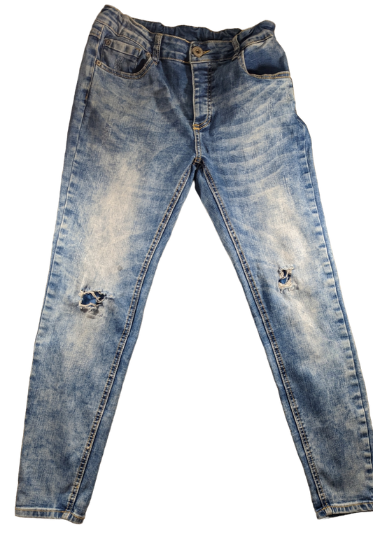 Kings Will Dream Denim Jeans   12-13 years old   In trend distressed ripped jeans style. 