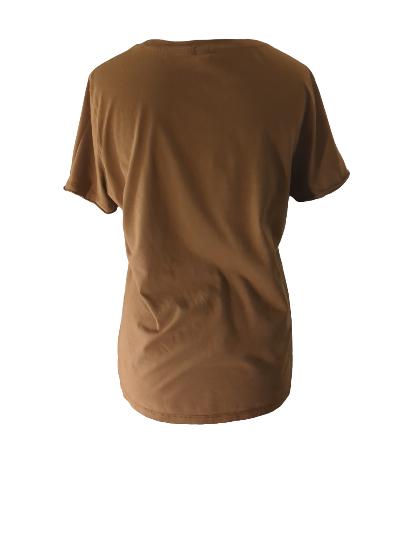 Preloved.This stylish River Island New York T-shirt is a great way to add some flair to your wardrobe. The brown color is complemented with gold writing for a classic, yet modern look. The size 12 offers a comfortable fit. An eye-catching piece from the iconic River Island brand.