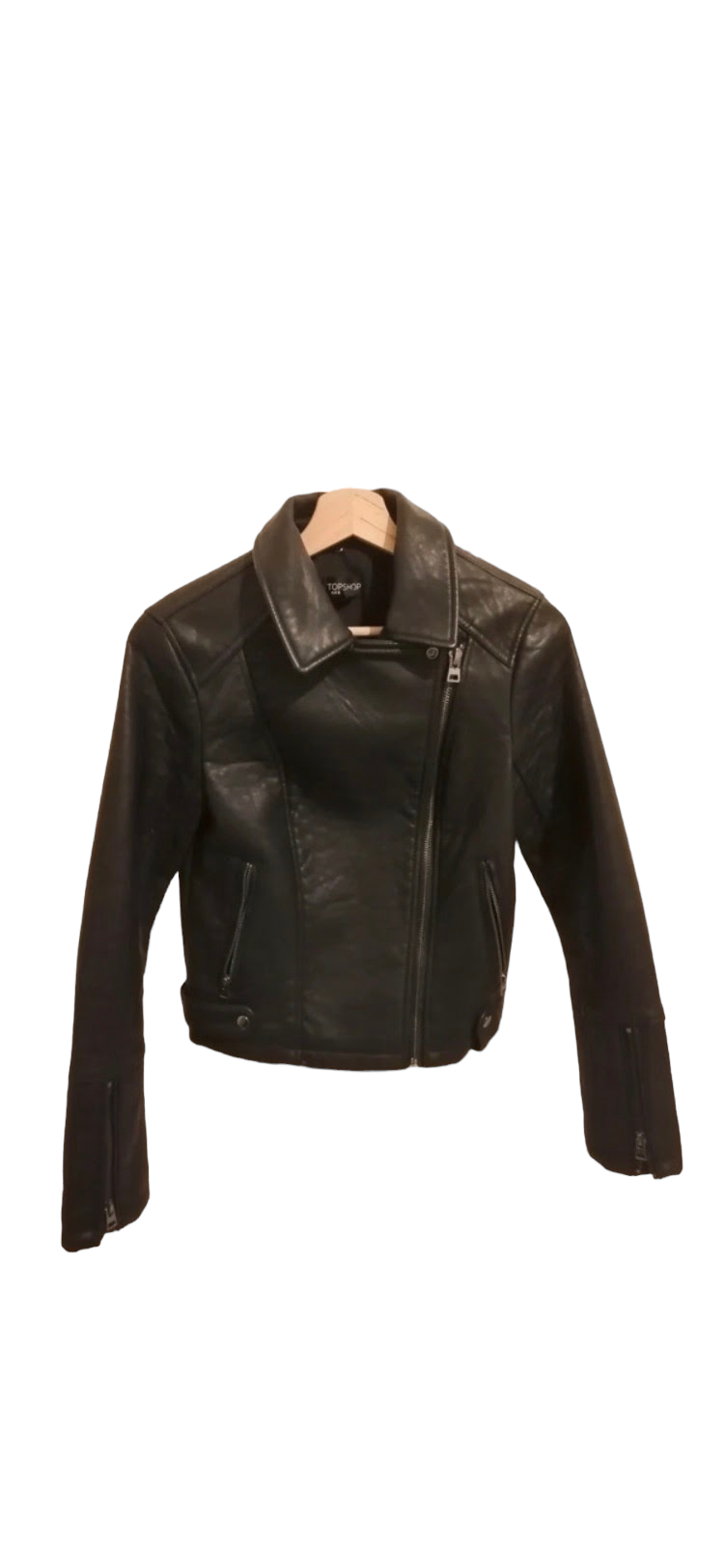 Discover your inner biker with this leather topshop jacket. Crafted from genuine leather, this jacket features a removable fur collar, to adjust to your desired look, and detailed sleeve zip for the perfect fit. Boasting a size 10 fit, this classic biker style will complete your wardrobe. Preloved 