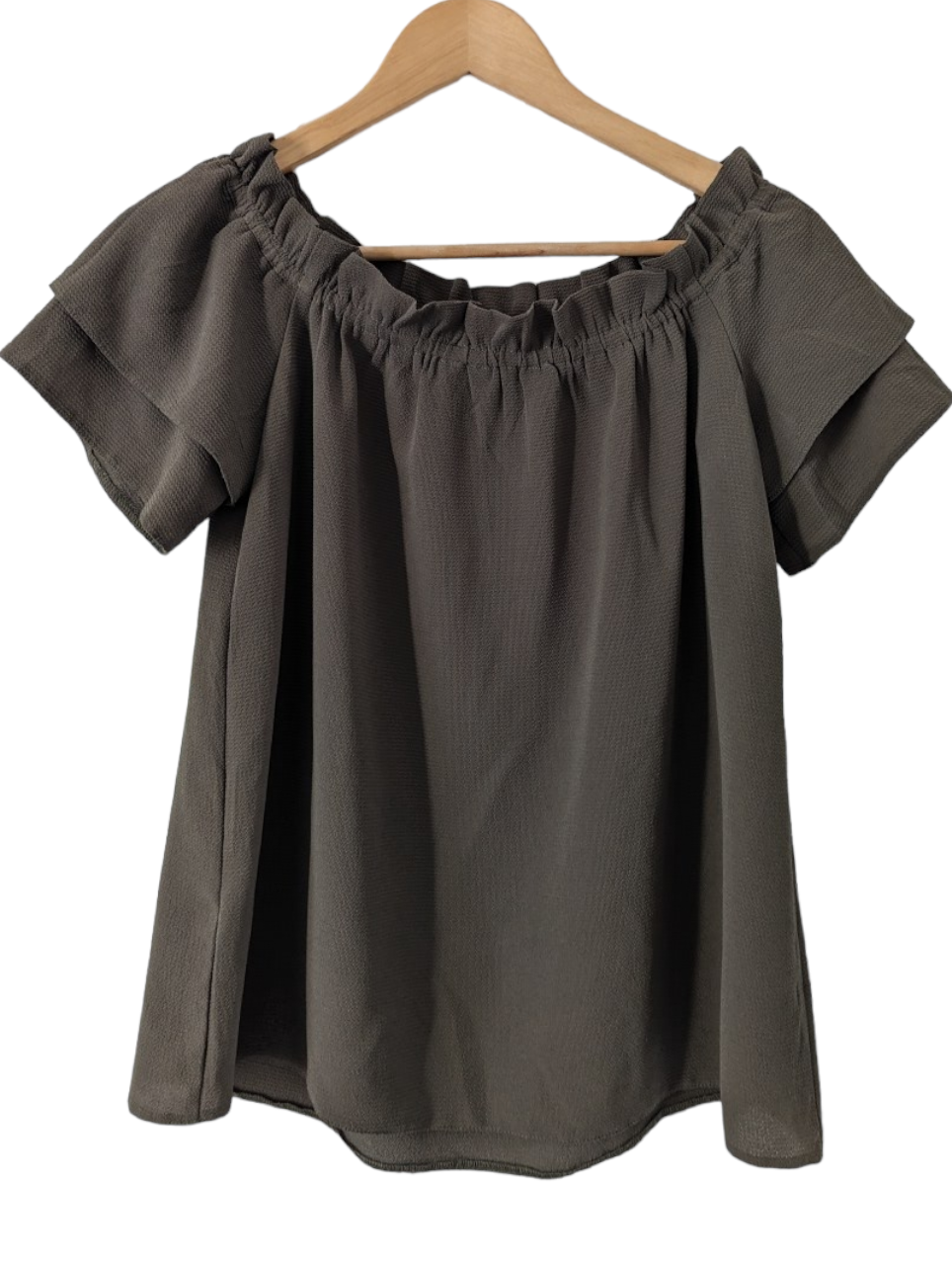 This Dorothy Perkins Off the Shoulders Top is crafted from lightweight and breathable crepe material and features cap sleeves for a modern, off-the-shoulder look. Perfect for any casual occasion, this top is available in size 10. Colour Khaki  Preloved