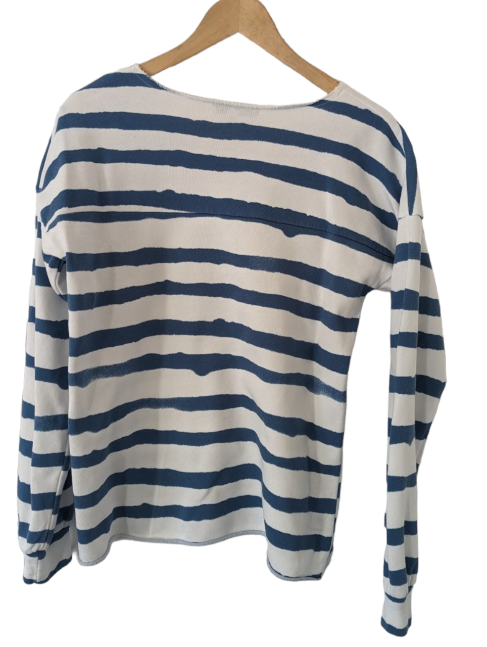 Introducing the Stripy Next Jumper: a stylish, comfortable option featuring a rugged edging. Lightweight and casual, this size 10 jumper is perfect for everyday. Preloved