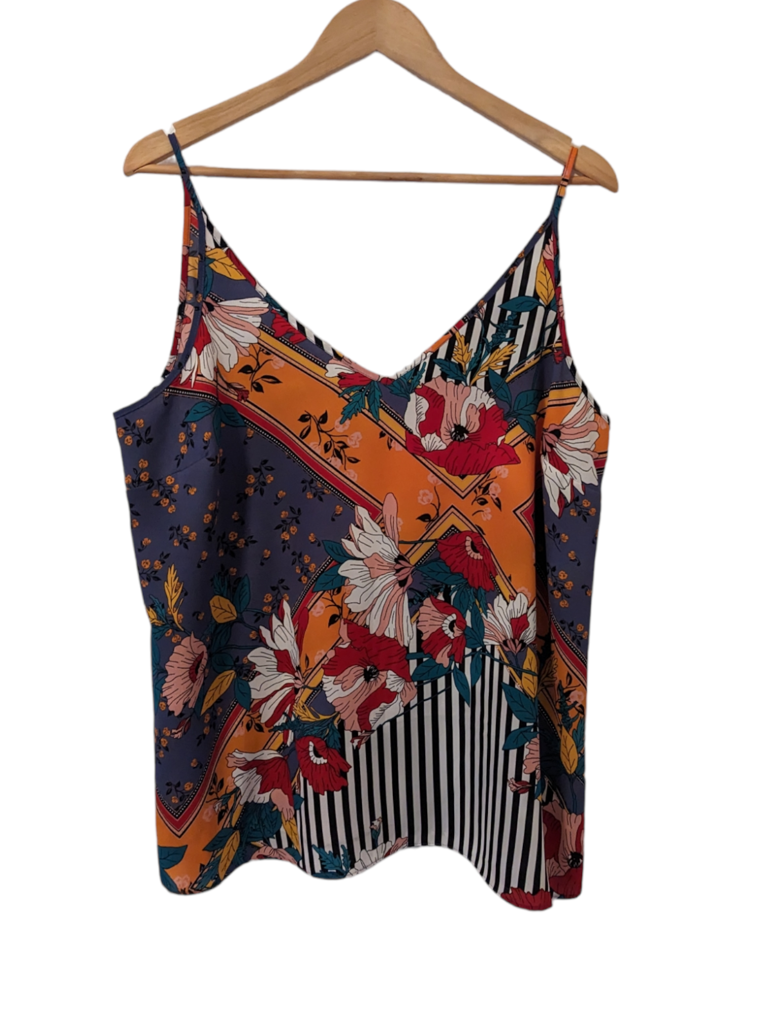 This Stunning Papaya Bright Vest Top is perfect for a statement look. It's size 16 with a bold and eye-catching colour. Style this top with your favourite jeans or skirt to complete the look. Preloved