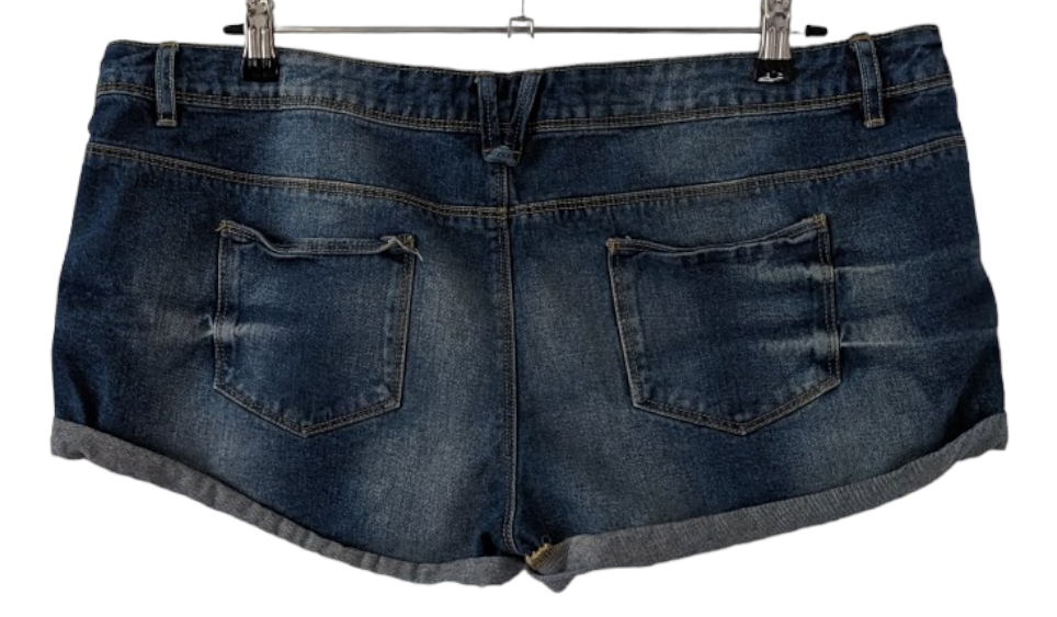 Preloved These Denim & Co Denim shorts are size 18, perfect for a comfortable yet stylish look.