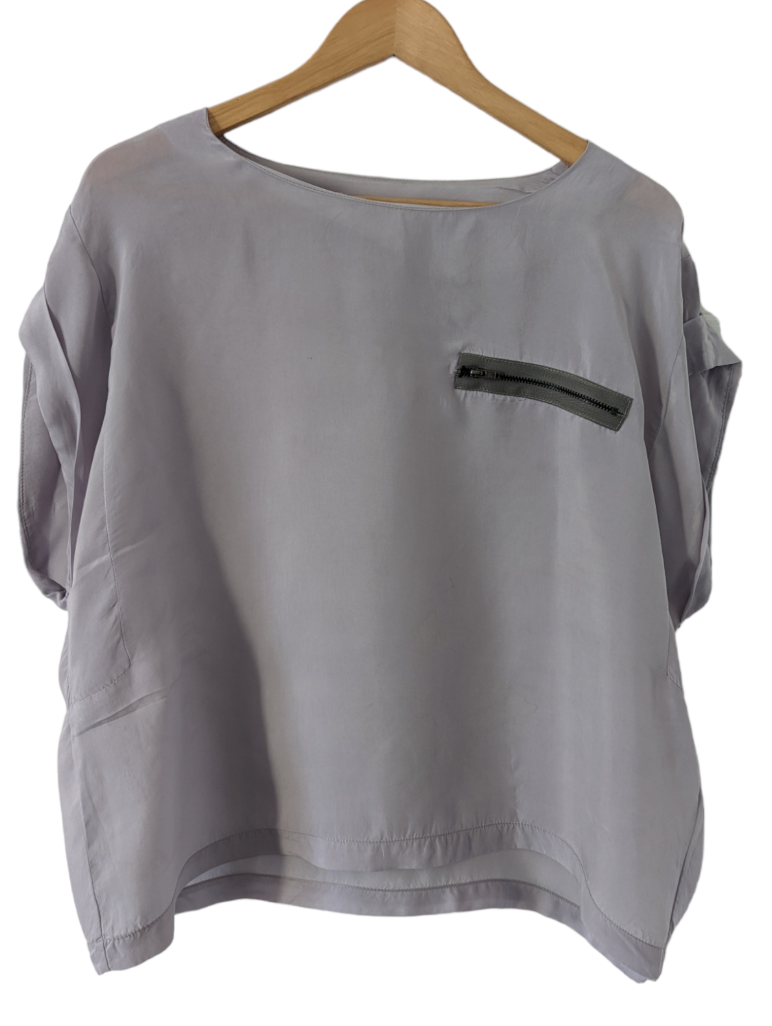 Preloved. This soft, silky Topshop top features a tailored fit with cap sleeves for a polished, timeless look. Size 10 fits comfortably for a perfect fit. Look effortlessly elegant in refined grey.