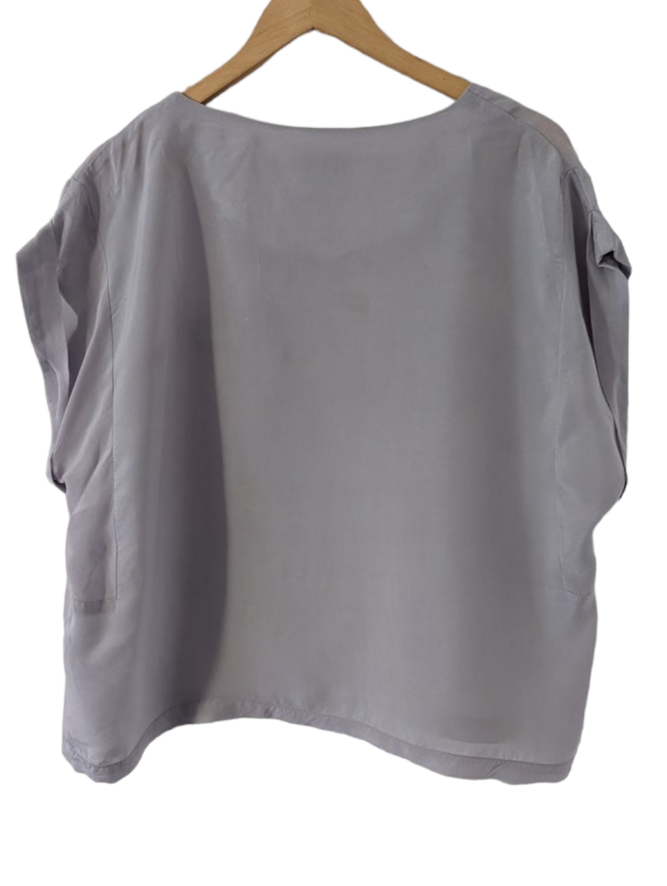 This soft, silky Topshop top features a tailored fit with cap sleeves for a polished, timeless look. Size 10 fits comfortably for a perfect fit. Look effortlessly elegant in refined grey. Preloved